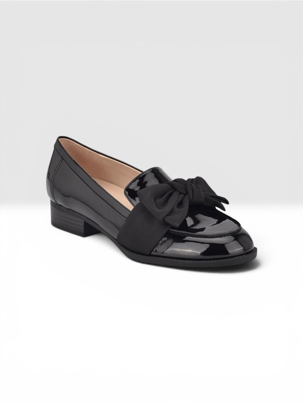 Bandolino Women's Lindio Bow Slip-On Tailored Loafers, size 6